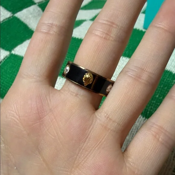 Black and Gold Ring with Crystal Accents Kurt Geiger - Picture 4 of 5